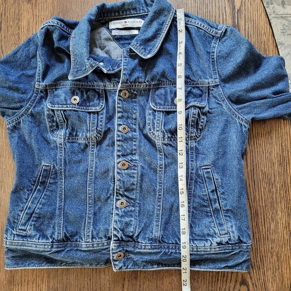 Tommy Hilfiger Trucker Jean Medium Wash Denim Jacket Size Women's Large - Picture 9 of 12